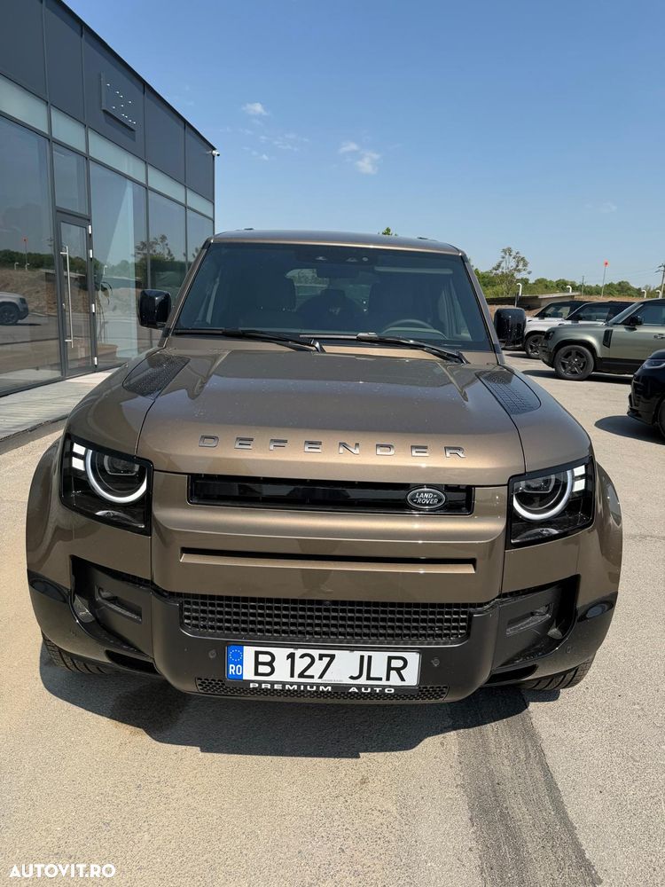 Land Rover Defender 110 3.0D 250 MHEV Hard Top X-Dynamic SE - 8