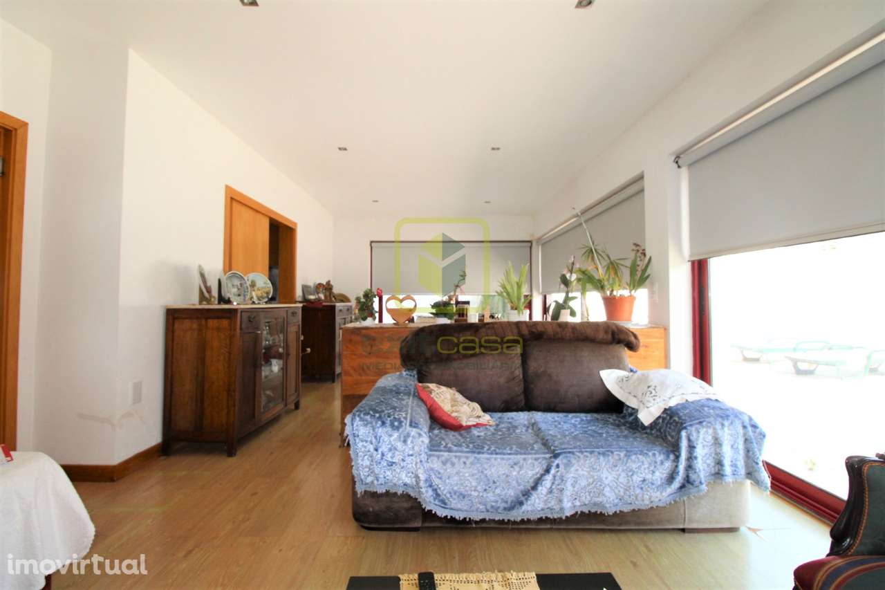 Moradia T4 - Grande imagem: 5/23