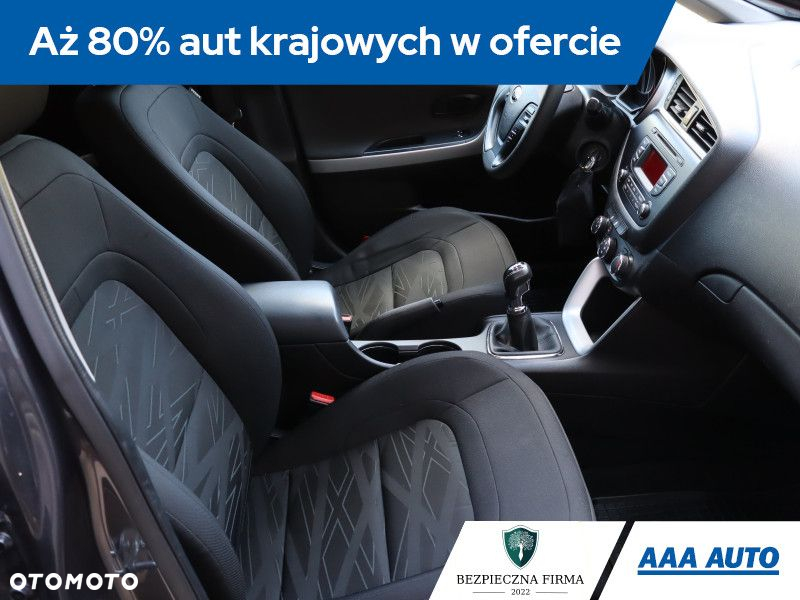 Kia Ceed - 10