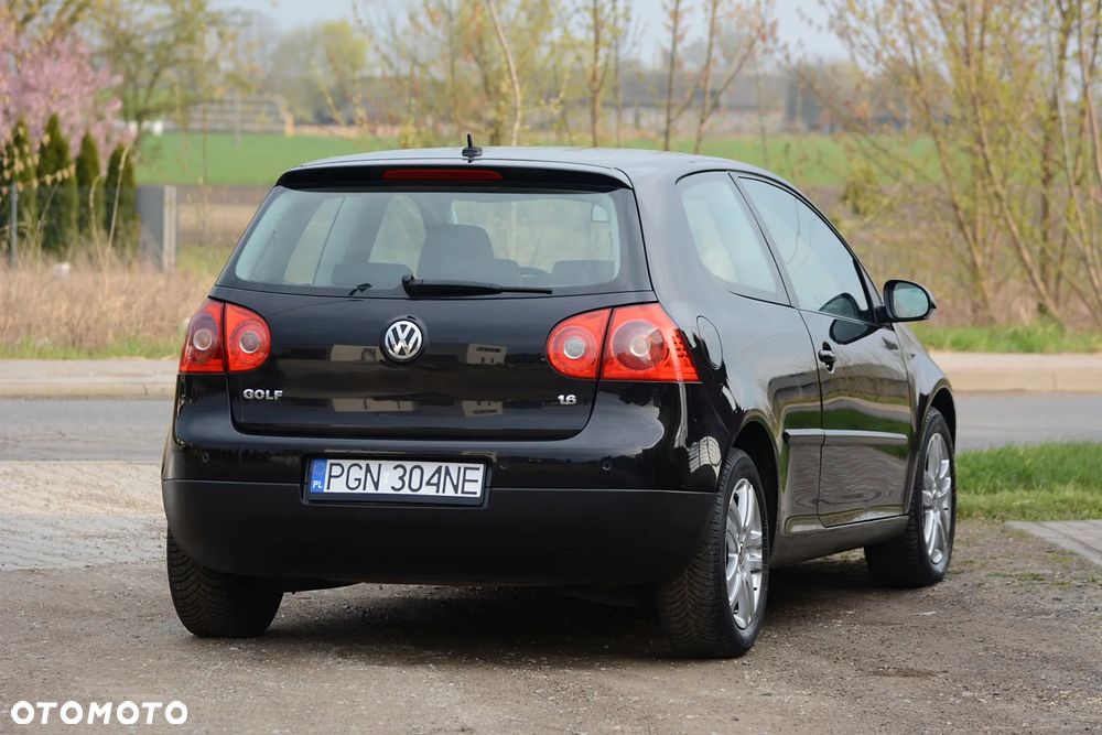 Volkswagen Golf 1.6 Edition - 6
