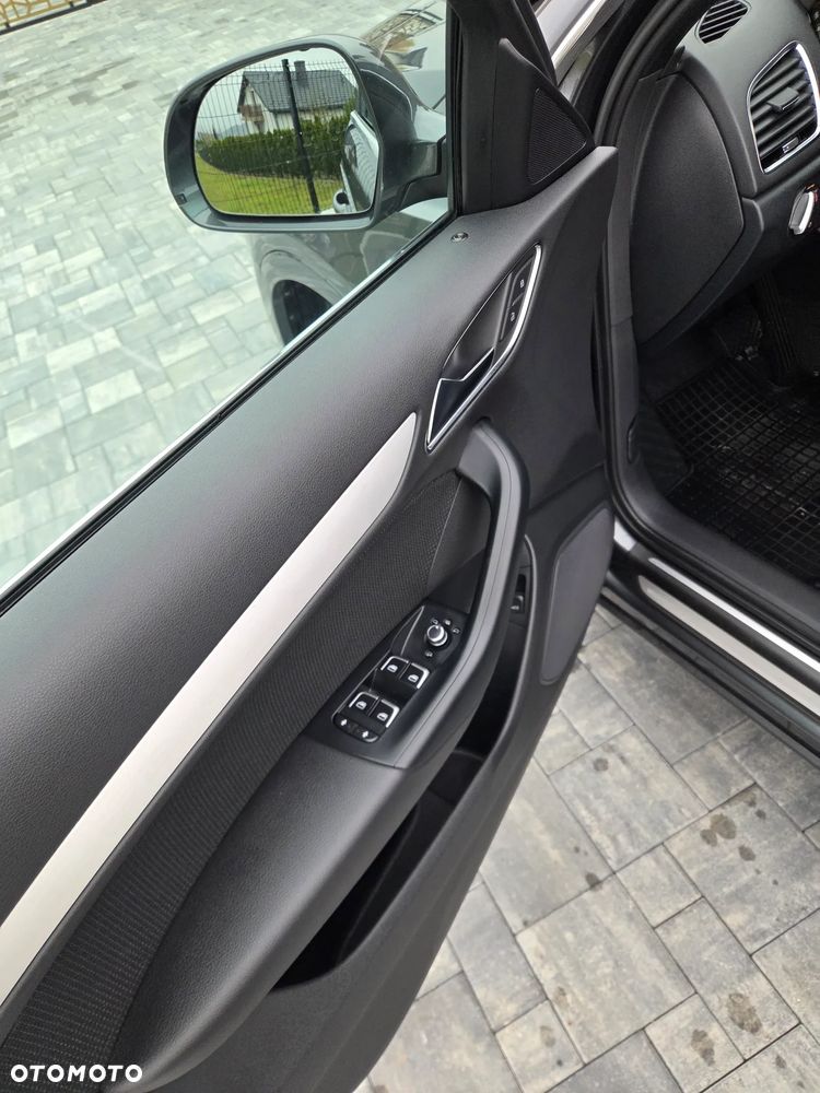 Audi Q3 2.0 TDI Quattro S tronic design - 17