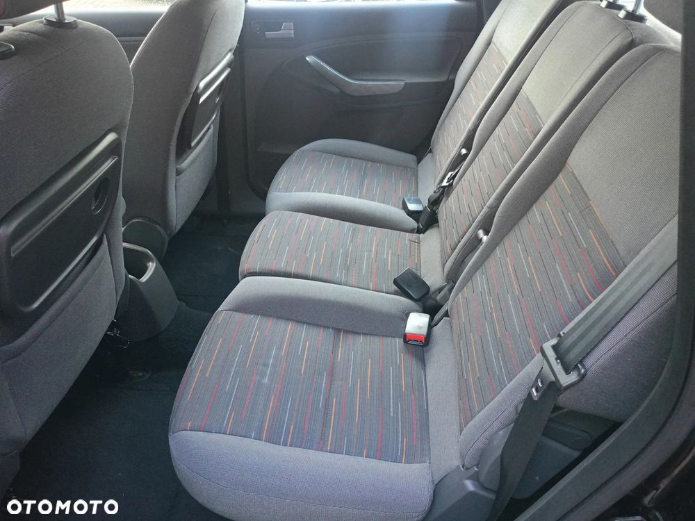 Ford C-MAX 1.6 Ambiente - 8