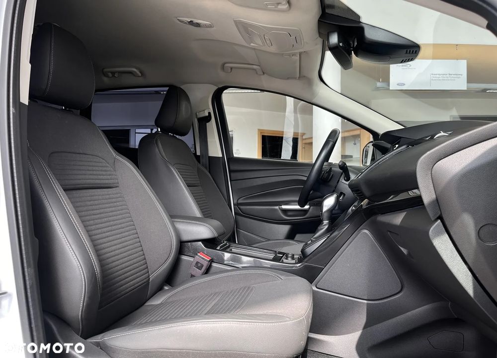 Ford Kuga 2.0 TDCi 4x4 Titanium - 24