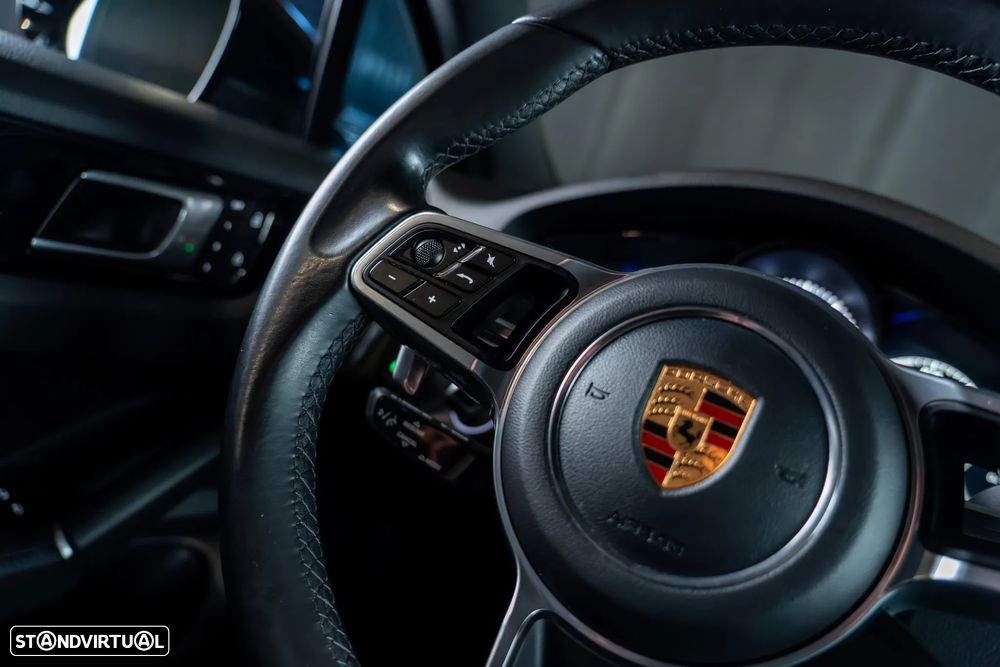 Porsche Cayenne Coupé - 12