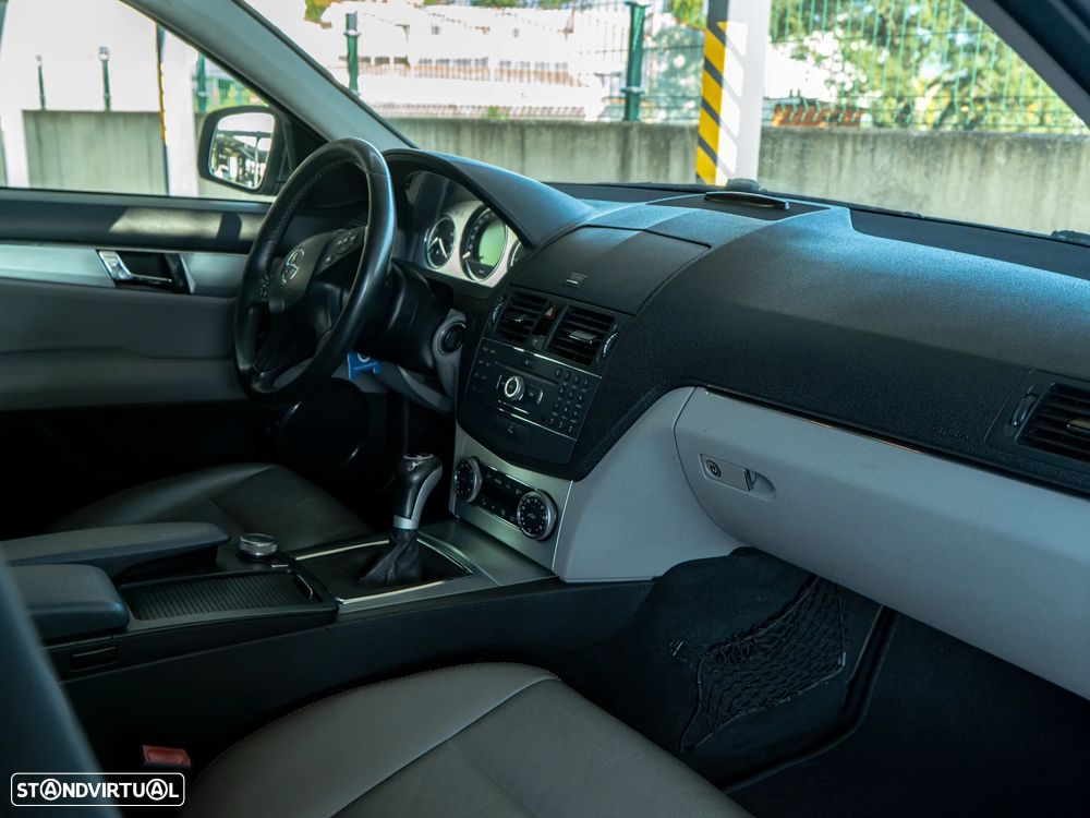Mercedes-Benz C 220 CDi Avantgarde - 29