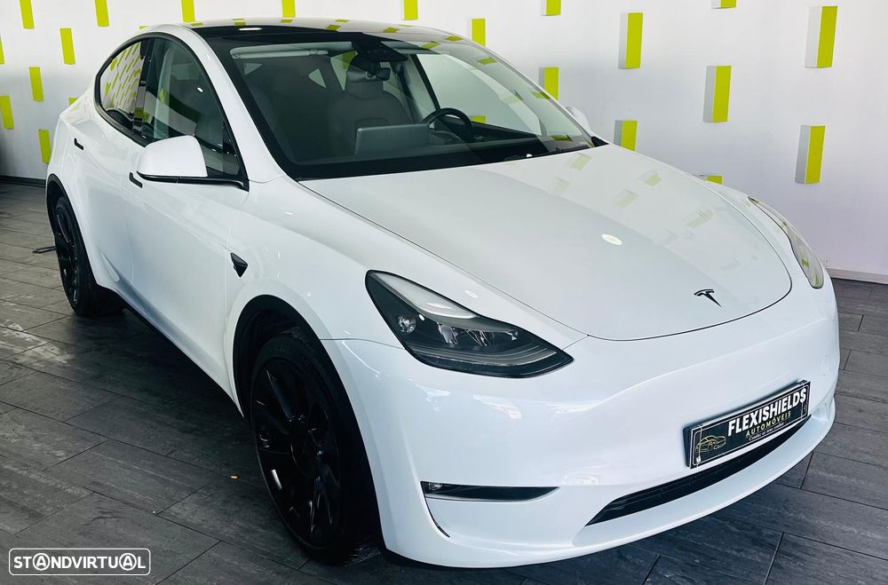 Tesla Model Y Long Range Dual Motor AWD - 2