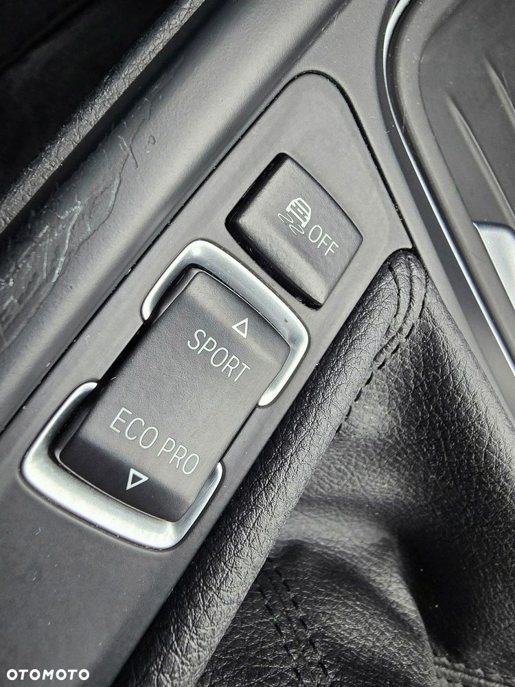 BMW Seria 3 318d - 17