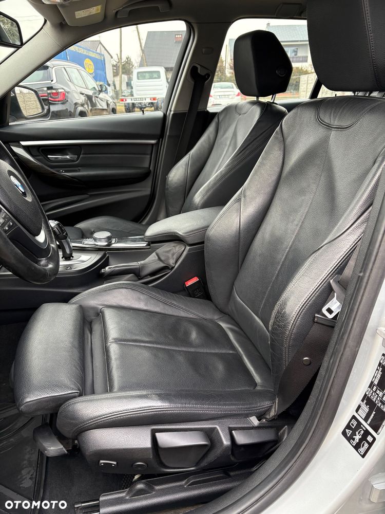 BMW Seria 3 320d Edition Luxury Line Purity - 8