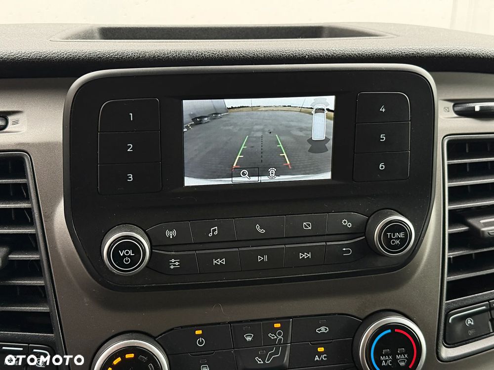 Ford Transit - 17