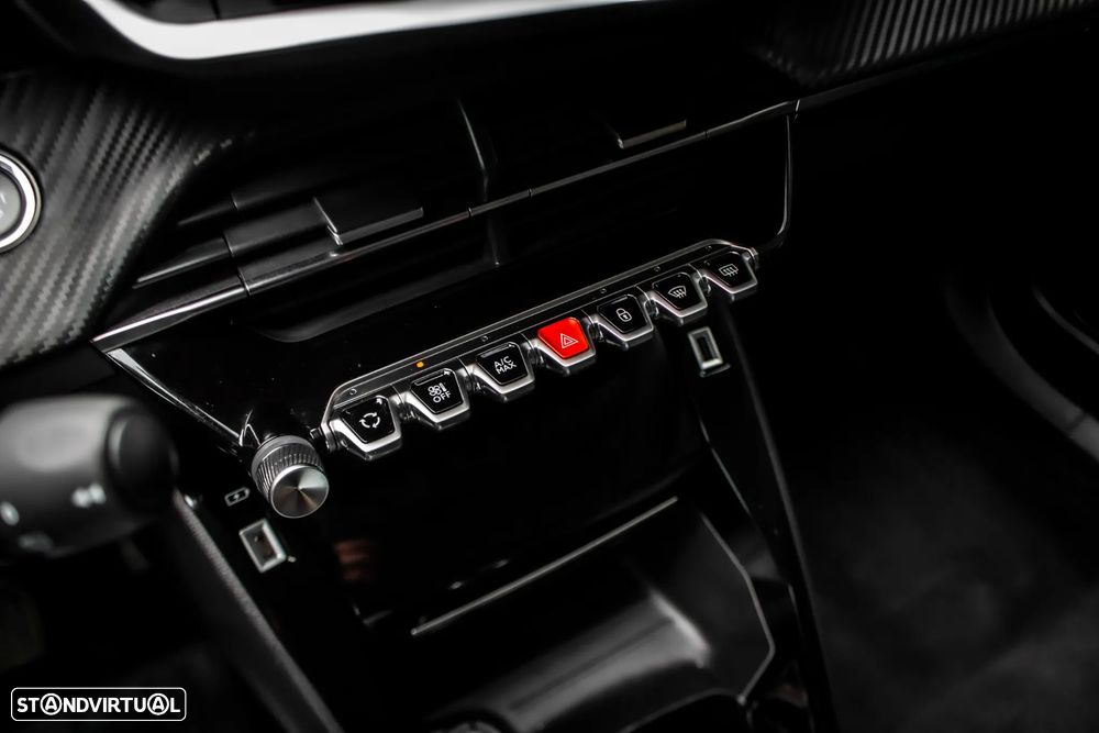 Peugeot e-2008 Allure - 22