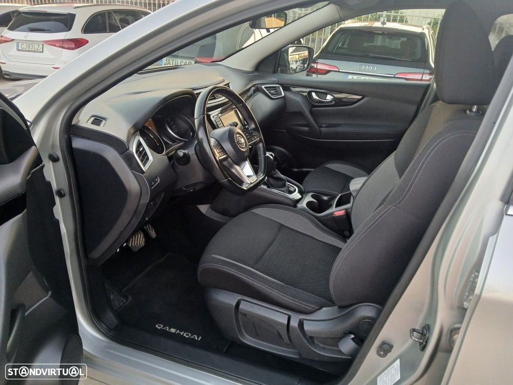 Nissan Qashqai 1.5 dCi Acenta C/Barras de Tejadilho DCT - 15
