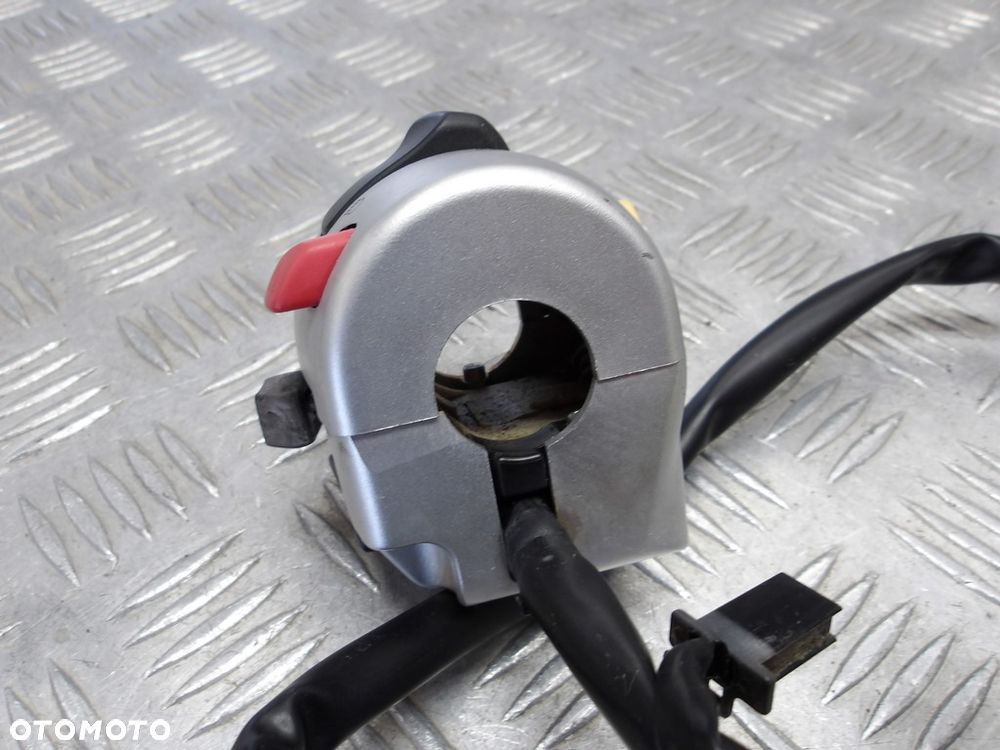 Przełącznik przyciski świateł lewe SUZUKI VLR 1800 C109R BOULEVARD/INTRUDER 08-13r   PN. 37400-41FC0 - 4