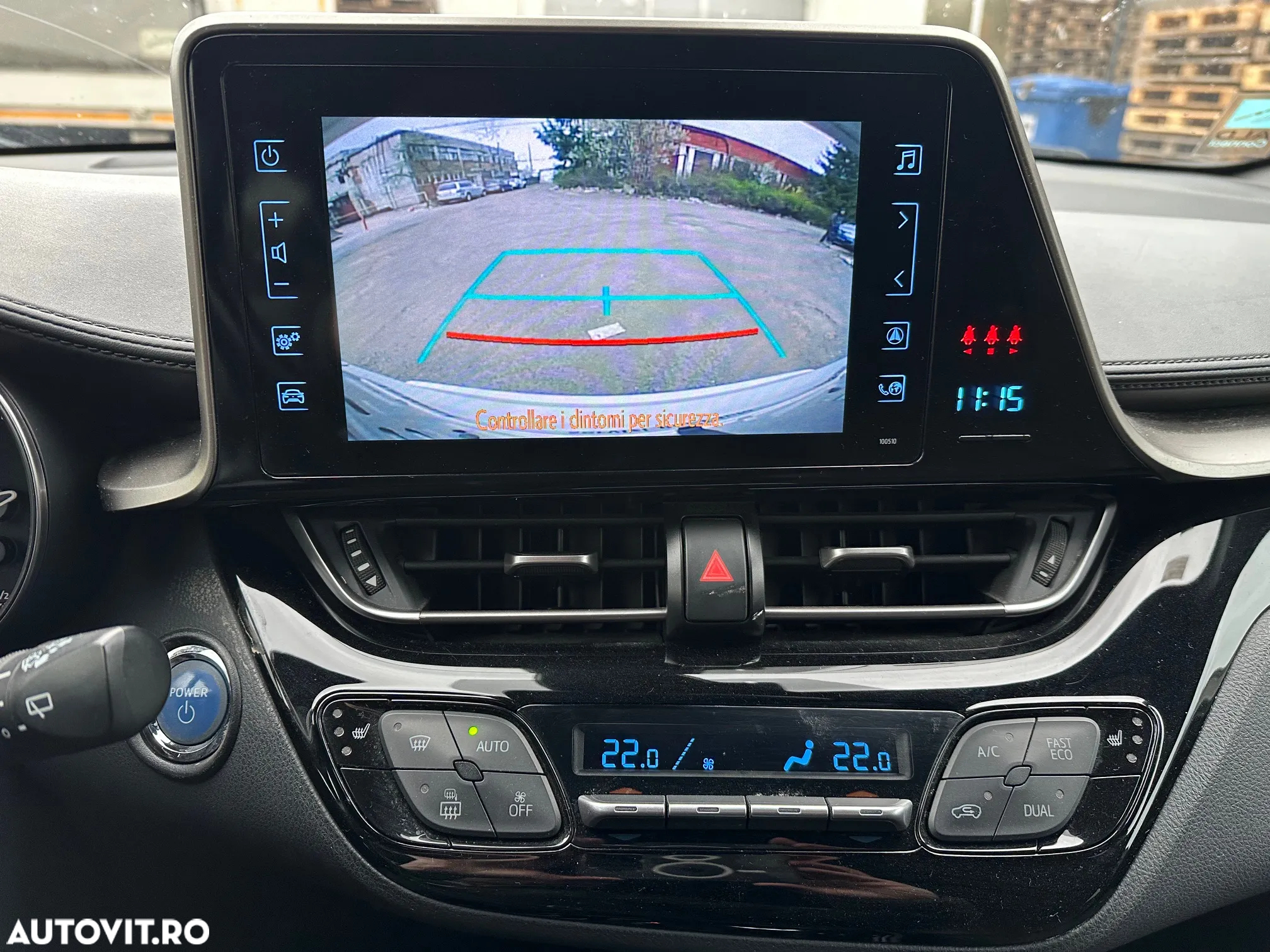 Toyota C-HR 1.8 HSD 122 CP 4x2 CVT C-lassy bi-tone - 15