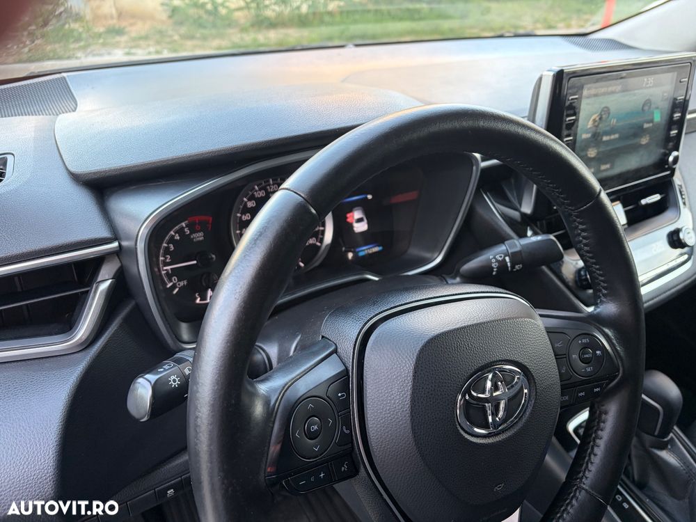 Toyota Corolla 1.8 Business Edition - 9