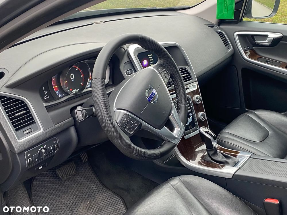 Volvo XC 60 D3 Geartronic Summum - 13