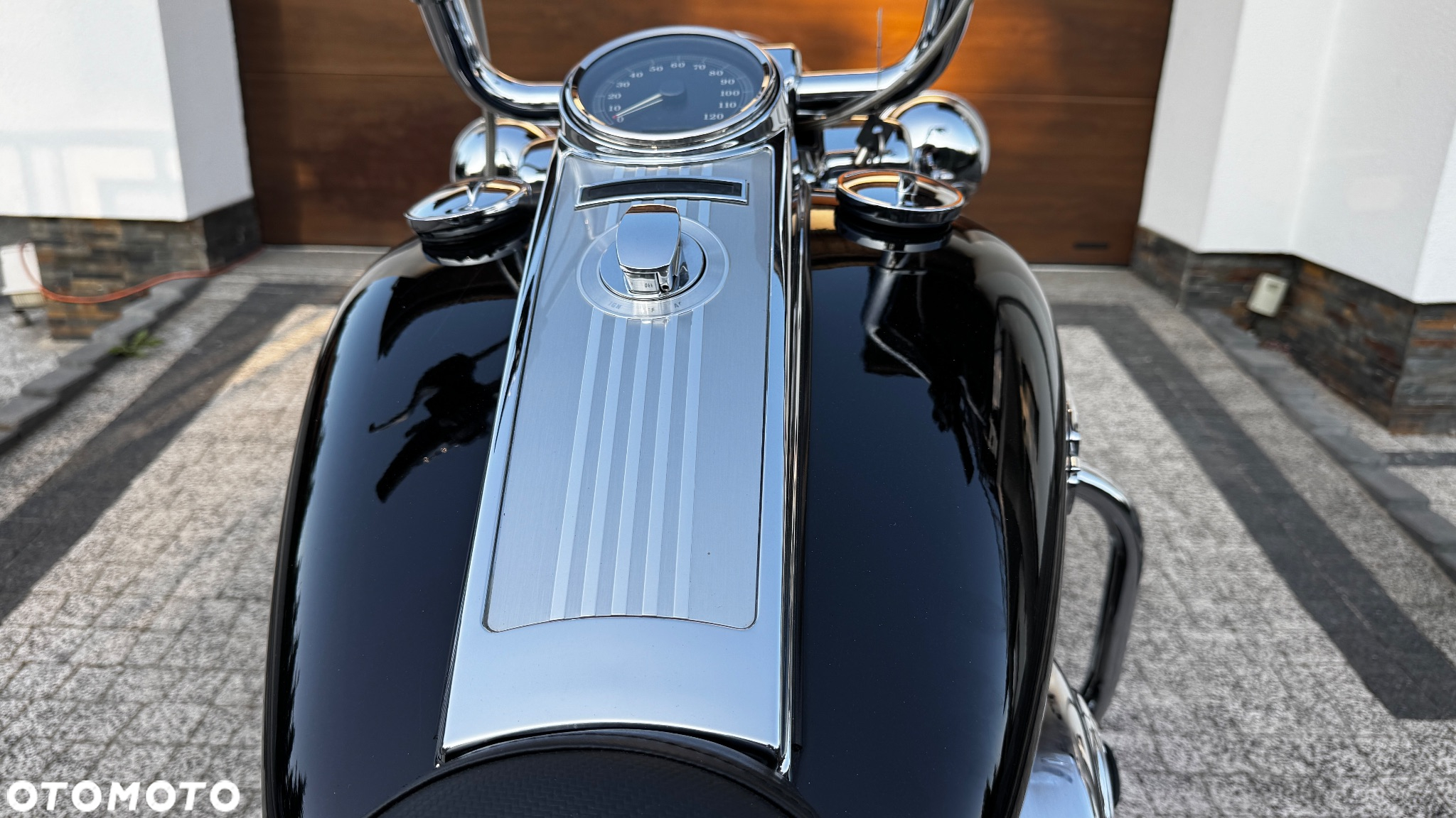Harley-Davidson Touring Road King - 23