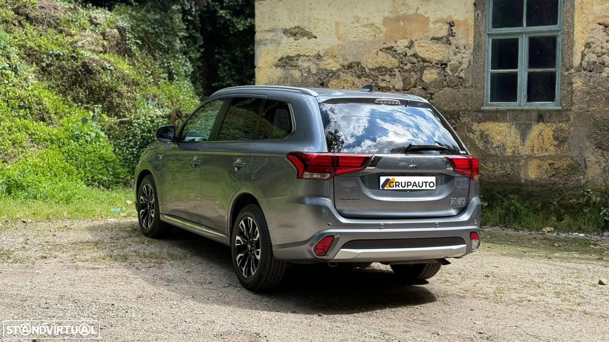 Mitsubishi Outlander 2.0 PHEV Instyle - 2