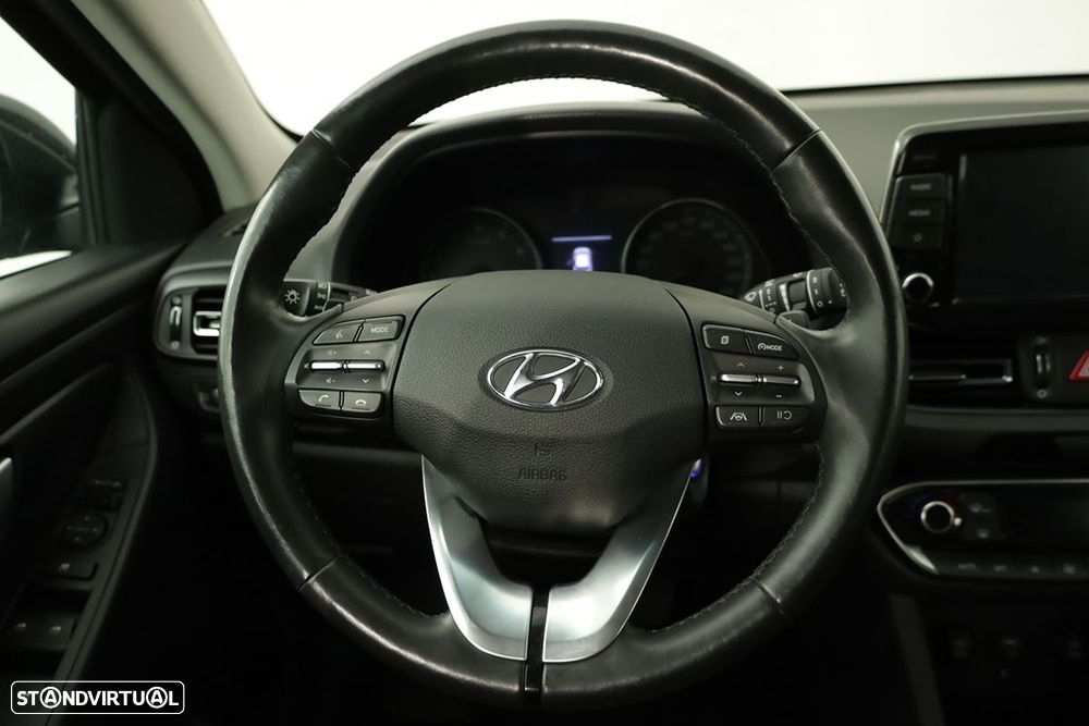 Hyundai i30 SW - 14