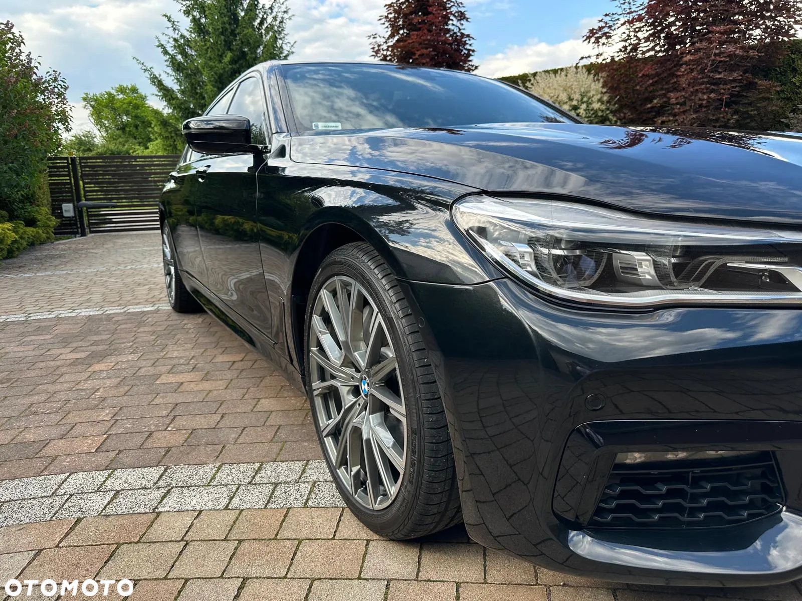 BMW Seria 7 750Li xDrive - 2