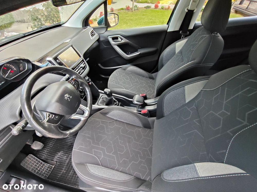 Peugeot 2008 - 21