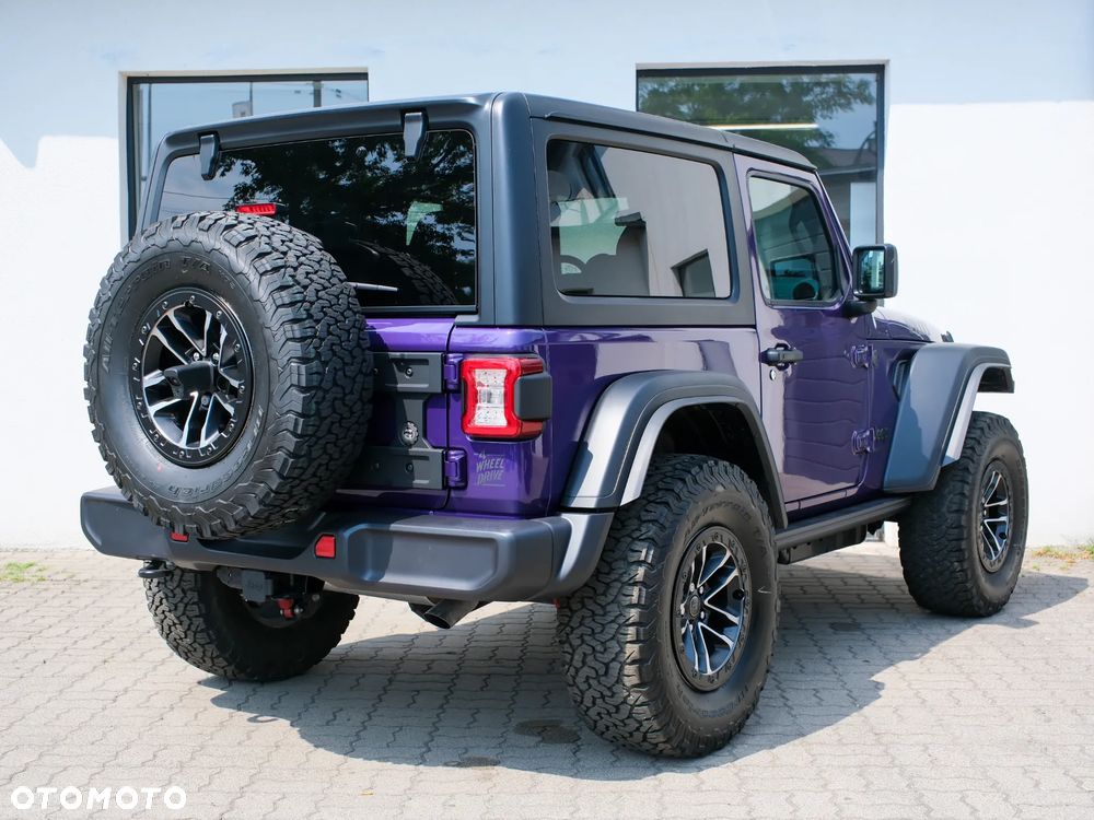 Jeep Wrangler - 12