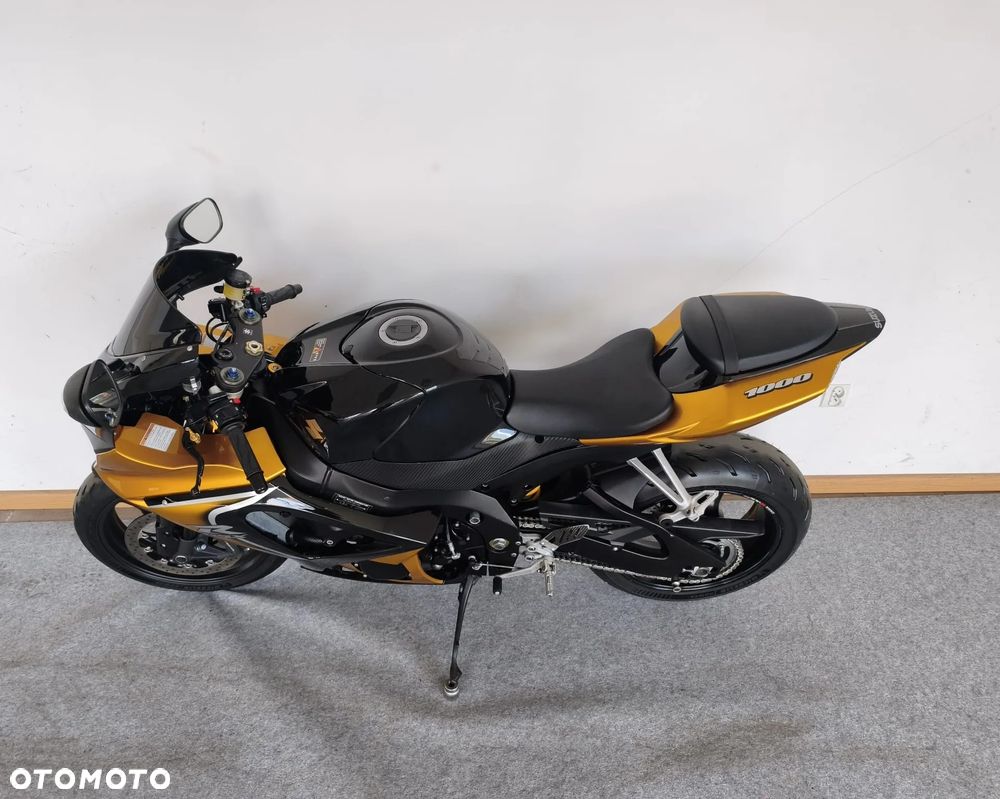 Suzuki GSX-R - 10