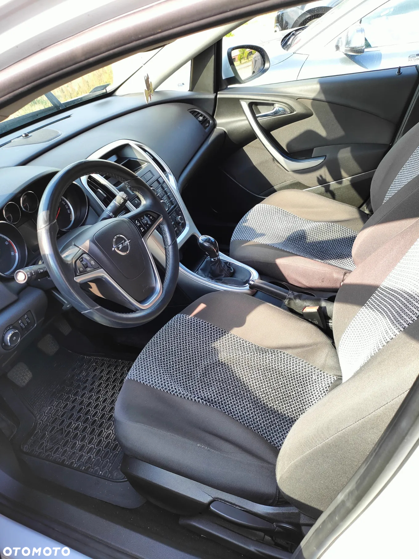 Opel Astra III 1.7 CDTI - 12