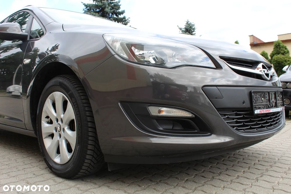 Opel Astra - 2