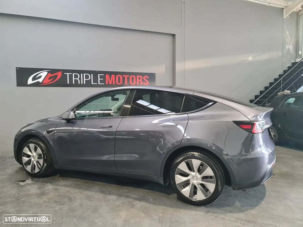 Tesla Model Y Long Range Dual Motor AWD - 10
