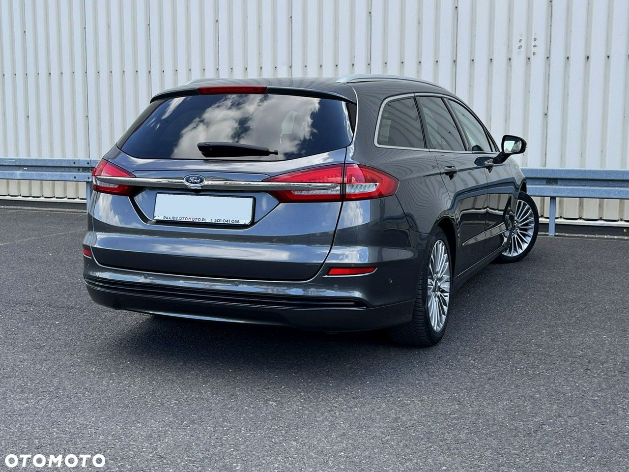 Ford Mondeo Turnier 2.0 Ti-VCT Hybrid Titanium - 10