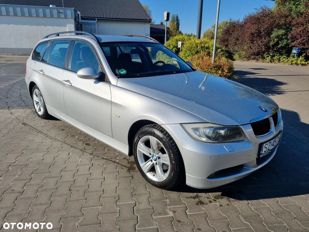 BMW Seria 3 318i - 8