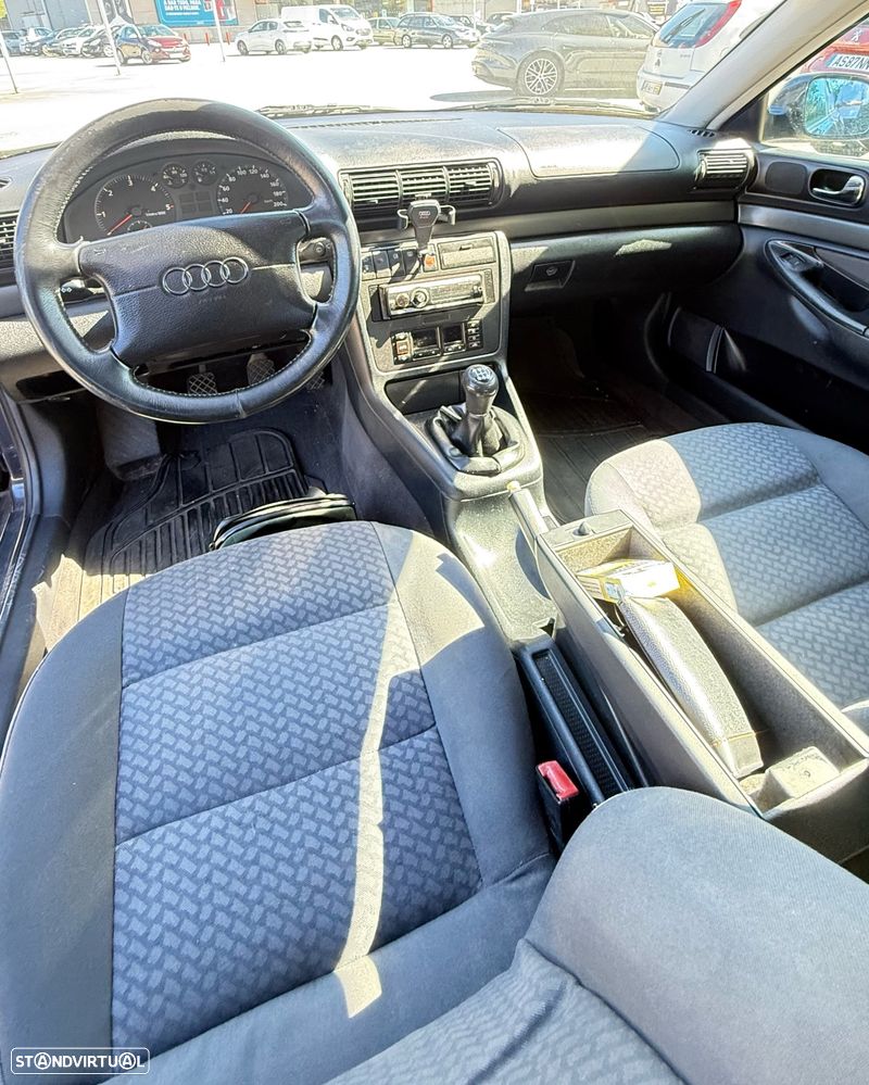 Audi A4 Avant 1.9 TDI Attraction - 9