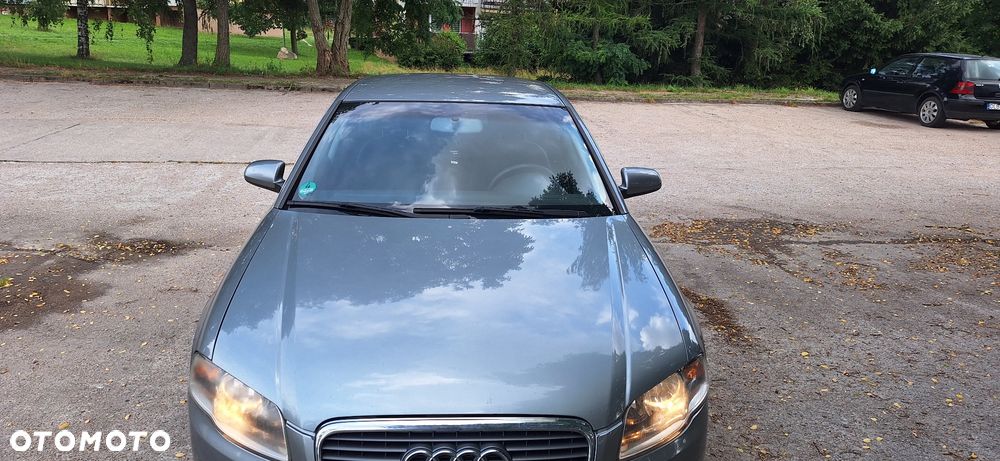 Audi A4 Limousine - 3