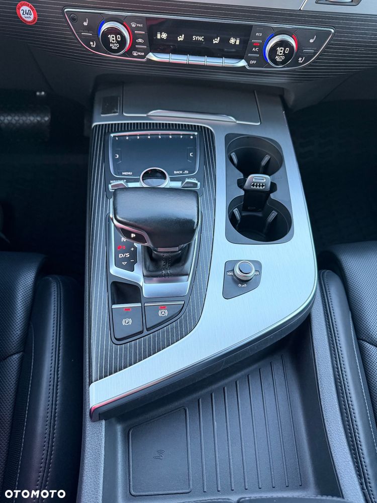 Audi Q7 - 16