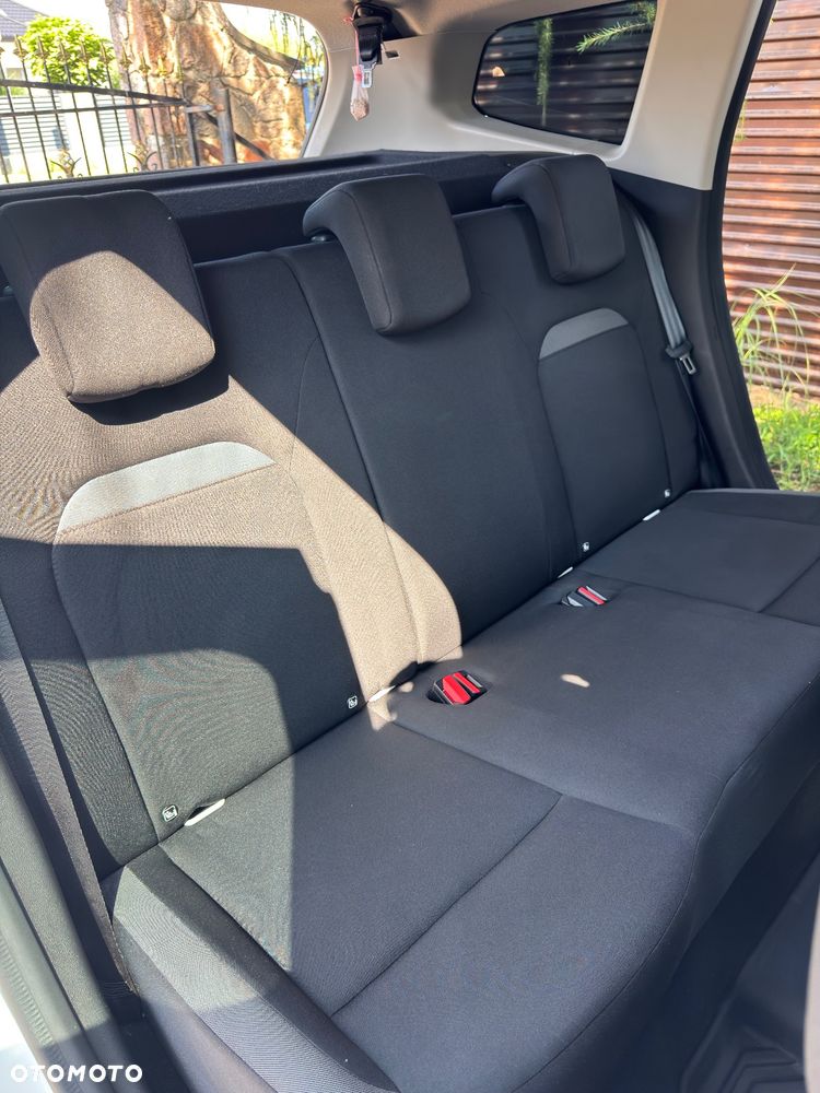 Dacia Duster TCe 100 2WD Essential - 12