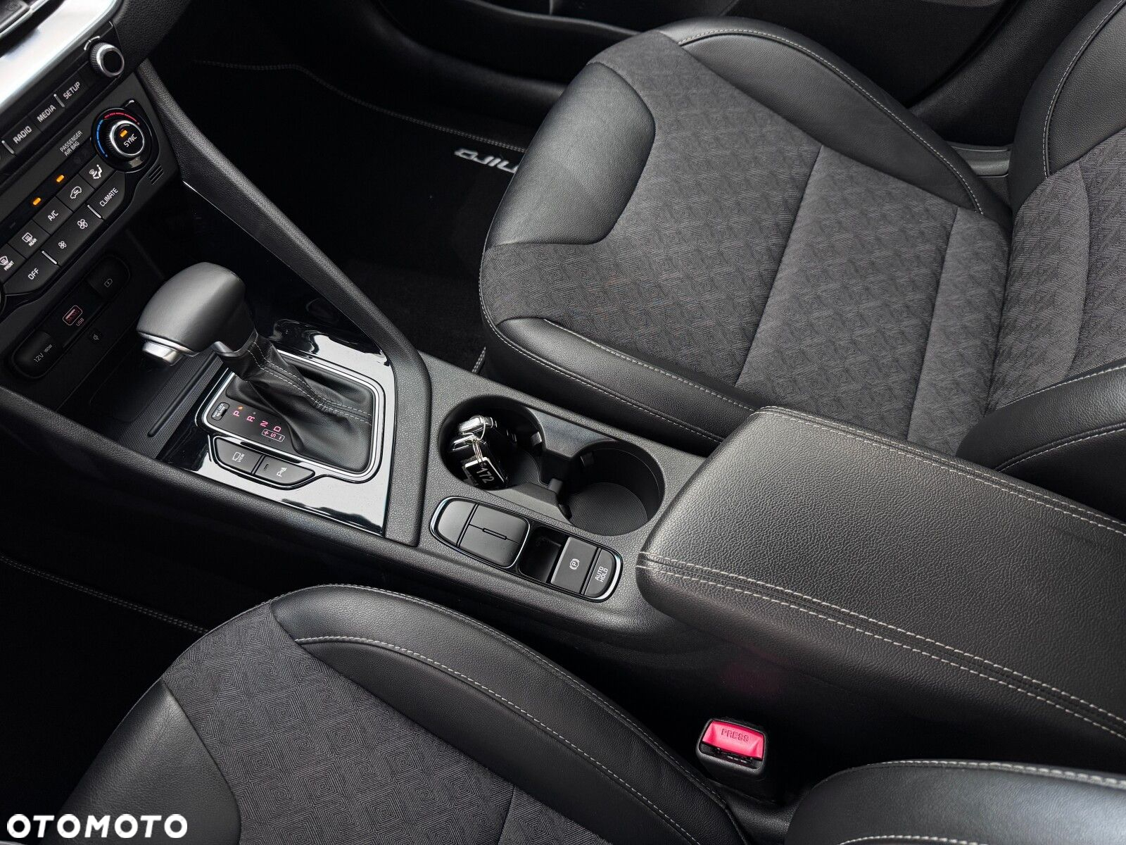 Kia Niro - 24