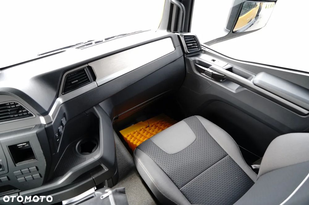 MAN TGS 41.480 / 8X6 / WYWROTKA / S1 - TYLNOZSYP / AUTOMAT / FABRYCZNIE NOWY / DOSTĘPNY OD RĘKI / BOGATE WYPOSAŻENIE / ZŁOTY METALIK / - 30