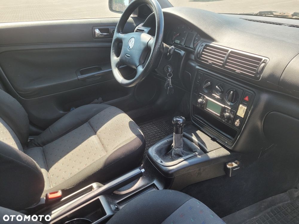 Volkswagen Passat - 6
