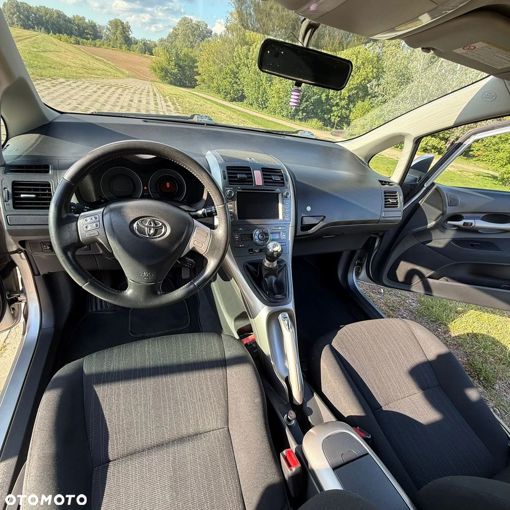 Toyota Auris 1.6 VVT-i Premium - 7