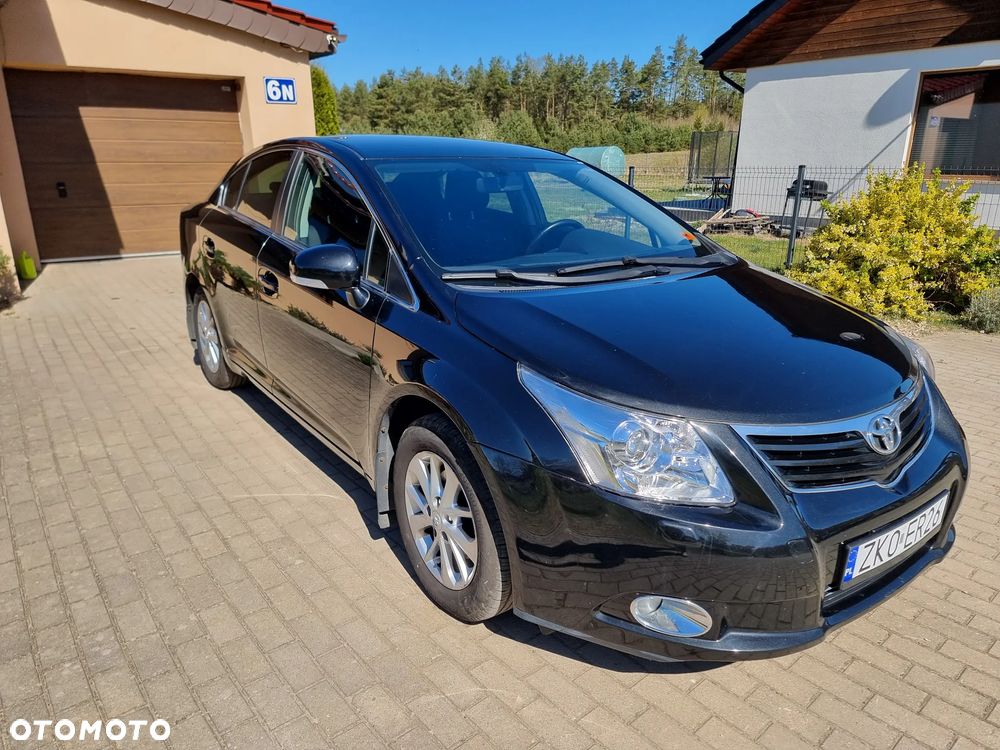 Toyota Avensis - 23