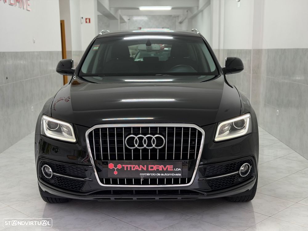 Audi Q5 2.0 TDI Business Line S-line - 11