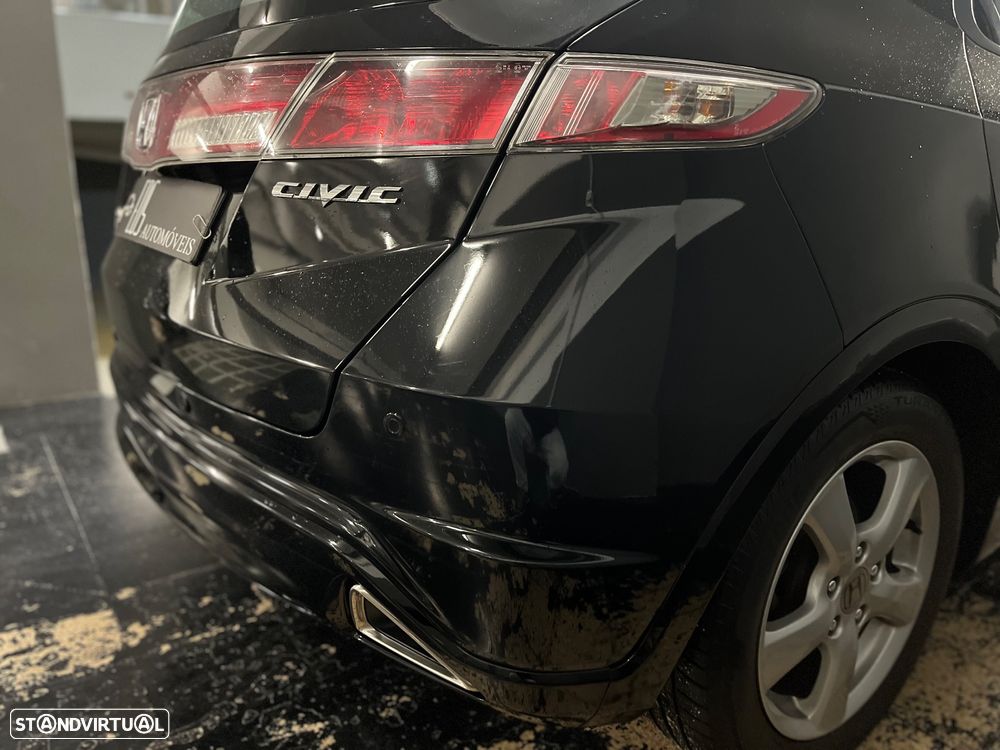 Honda Civic 1.4 i-VTEC Sport Edition - 11