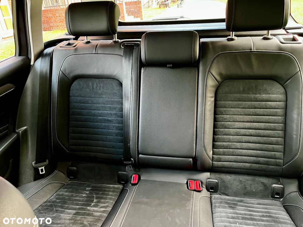 Volkswagen Passat 2.0 TDI 4Mot Elegance DSG - 22