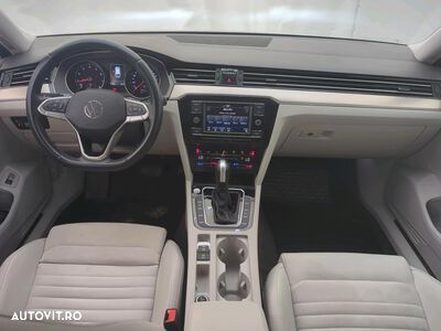 Volkswagen Passat - 6