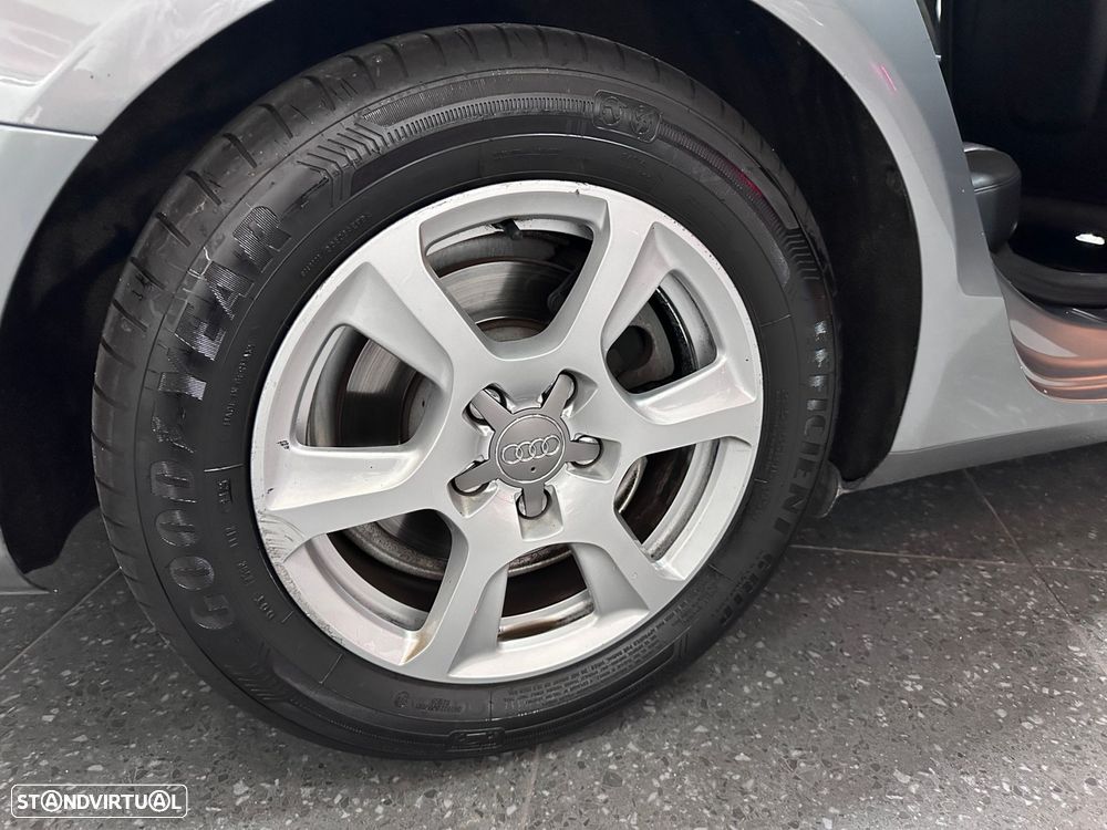 Audi A4 Avant 2.0 TDI exclusive - 4