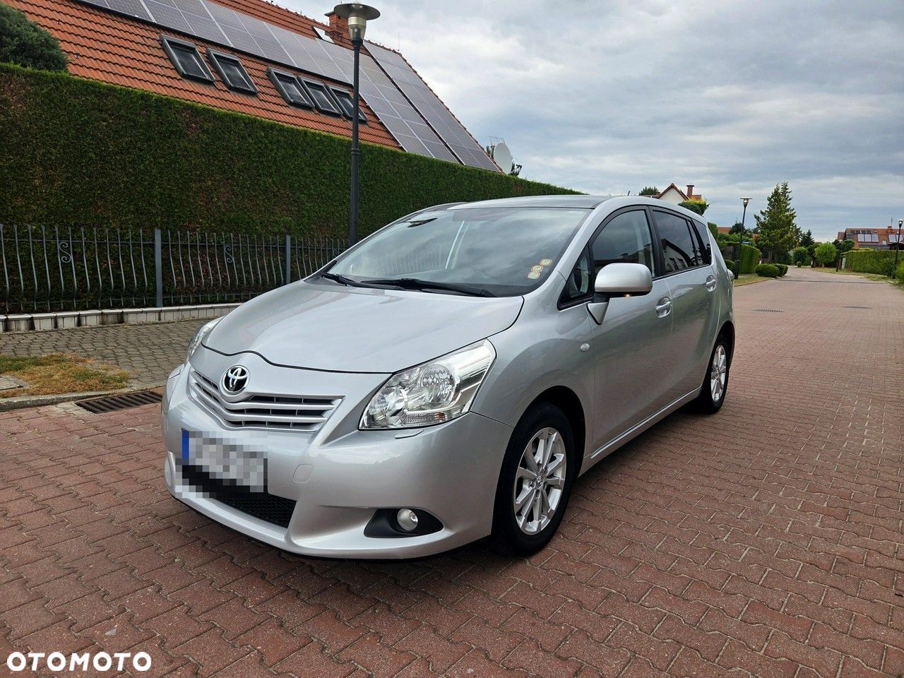 Toyota Verso 1.8 Prestige EU5 MS 7os - 1