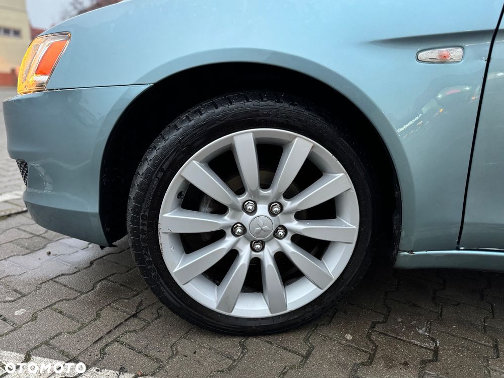 Mitsubishi Lancer 1.8 CVT Invite - 10