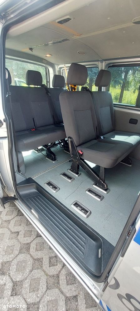 Volkswagen Transporter - 8