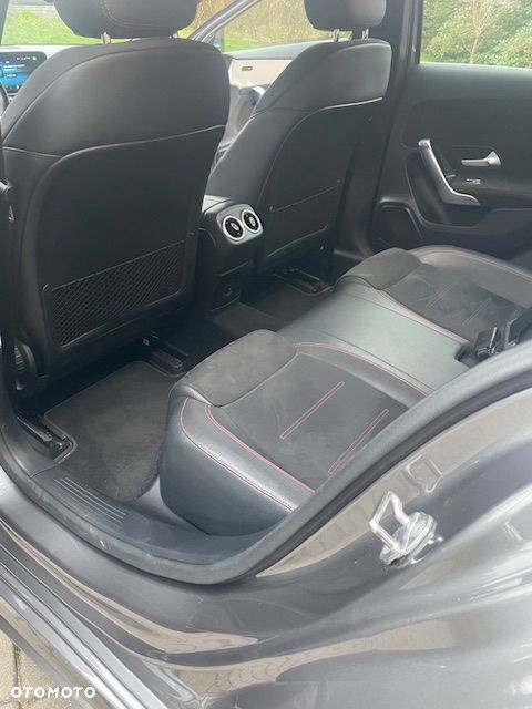 Mercedes-Benz Klasa A 180 d AMG Line 8G-DCT - 26