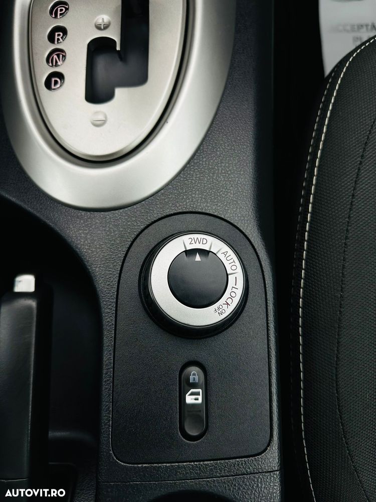 Nissan Qashqai 2.0 DCI 4 x 4 DPF Aut tekna - 23